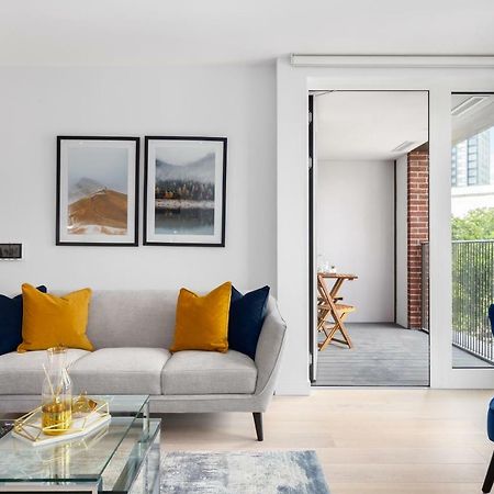 Two Bedroom Serviced Apartment With Balcony In Weymouth Building, Deacon Street London Exteriör bild
