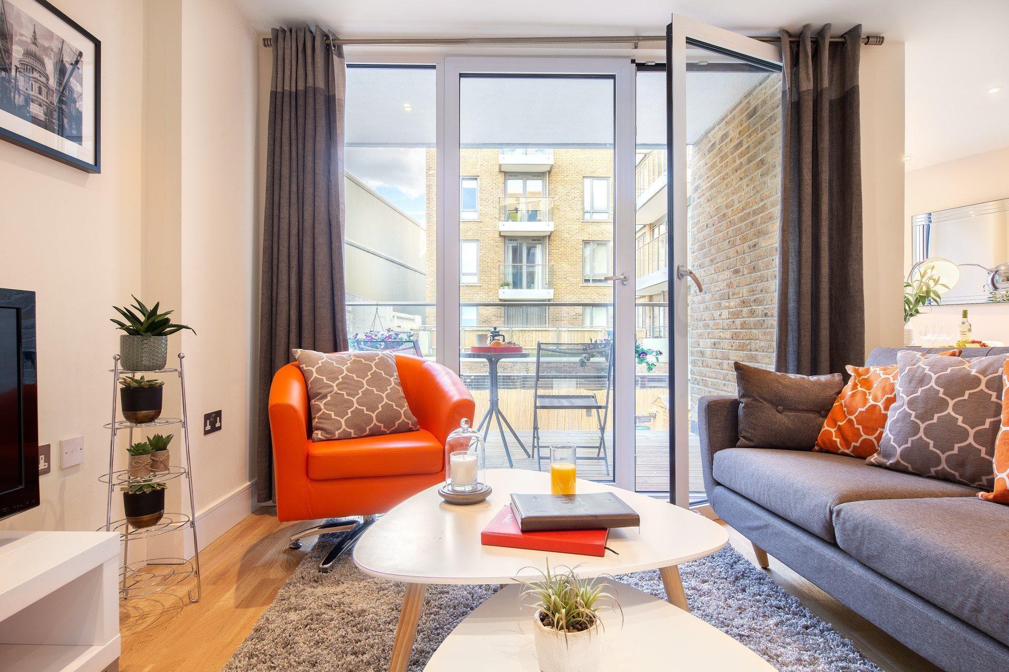 Two Bedroom Serviced Apartment With Balcony In Weymouth Building, Deacon Street London Exteriör bild