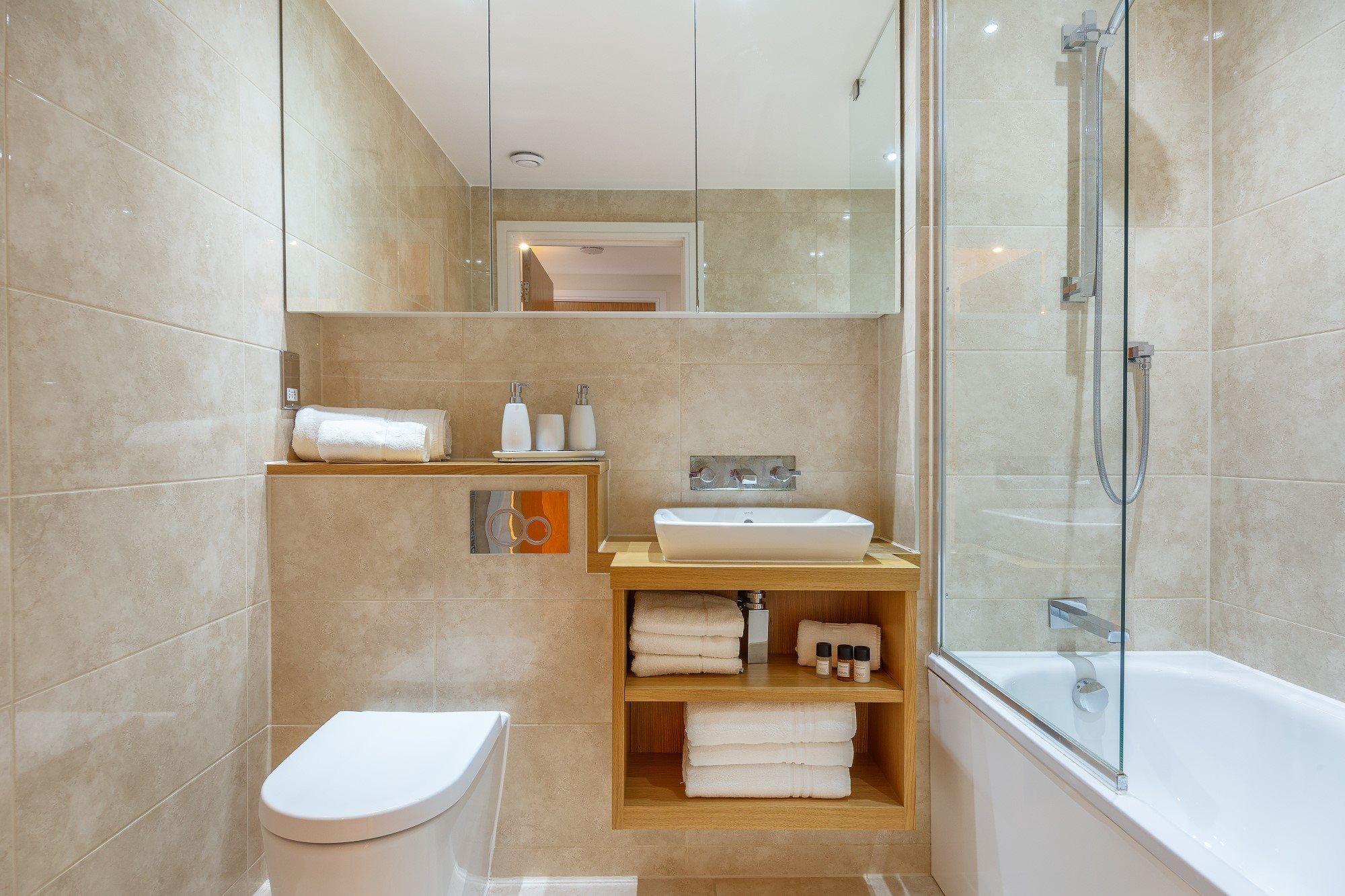 Two Bedroom Serviced Apartment With Balcony In Weymouth Building, Deacon Street London Exteriör bild