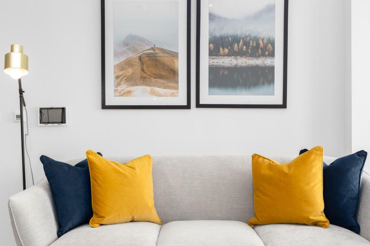 Two Bedroom Serviced Apartment With Balcony In Weymouth Building, Deacon Street London Exteriör bild