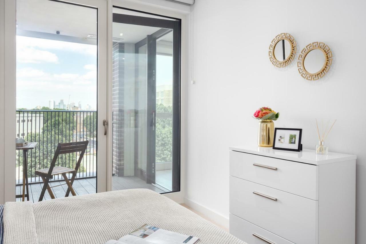 Two Bedroom Serviced Apartment With Balcony In Weymouth Building, Deacon Street London Exteriör bild
