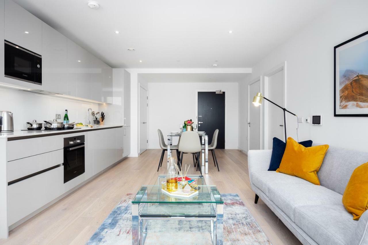 Two Bedroom Serviced Apartment With Balcony In Weymouth Building, Deacon Street London Exteriör bild